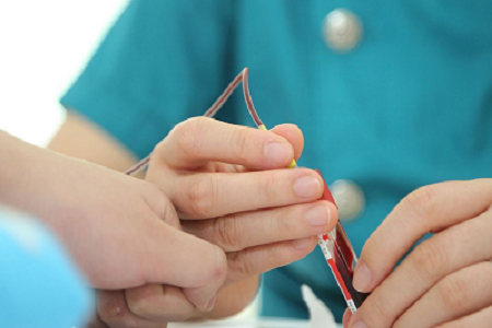 تطلق شركة BABIO اختبار Combo Antigen Rapid لفيروس كورونا المستجد (COVID‑19) والأنفلونزا والفيروس المخلوي التنفسي (RSV).